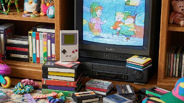 90s nostalgia trivia featuring retro toys, television shows, music and classic technology
