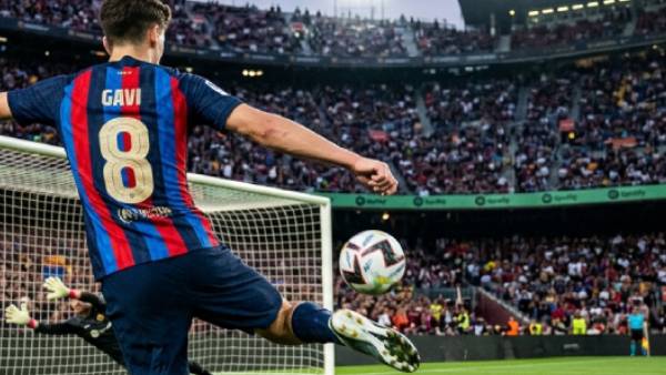 World Cup history trivia featuring legendary tournaments, iconic players and historic football moments